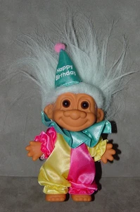 Troll Puppe 4 1/2 Zoll Russ Happy Birthday Clown blaue Haare - Bild 1 von 1