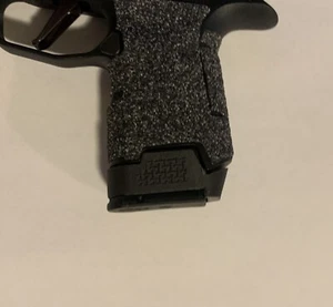 Magazine Sleeve For Sig Sauer P365 Wilson Combat Grip - Picture 1 of 3