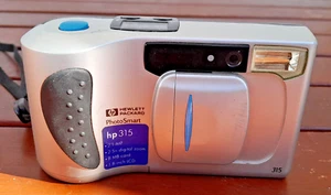 Hewlett Packard Hp315 PhotoSmart fotocamera digitale zoom 2,1 megapixel 2,5x - Foto 1 di 2
