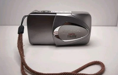 Olympus Camedia Digital Camera C-460 Zoom Inklusive 256MB Olympus xD Card  - Bild 1 von 4