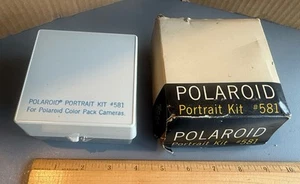 Vintage POLAROID 581-Portrait Kit w/Original Box - Picture 1 of 4