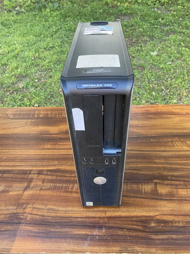 Parts/Repair Dell Optiplex 745  Windows XP 7 Pro 64 - 2 GB Ram - 160gb HD - Image 1 of 4