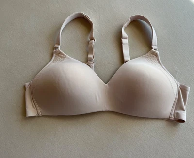 WARNERS Women Bra 38B Nude T Shirt Wireless Strap Adjustable Lightly Lined - Image 1 of 4