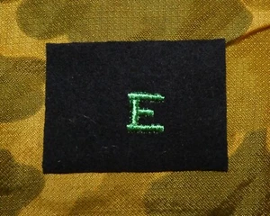 Marca distintiva "E" de excelencia de combate de comando y control de la Marina de los Estados Unidos Segunda Guerra Mundial - Imagen 1 de 2