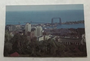 A View From The Skyline Parkway Boulevard, Duluth, Minn. Postcard (B2) - Picture 1 of 2