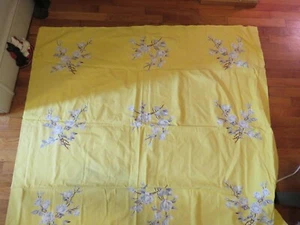 Vtg Yellow Tablecloth 1950s Large White Floral Design 54x48" Cotton Bright Crisp - Picture 1 of 3