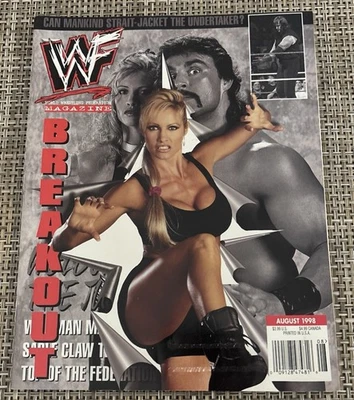 Revista WWF agosto 1998 llena de artículos de gran actitud Sable, McMahon Foto 1 de 4