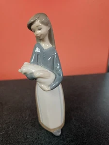 LLADRO figurine #1011, Girl with Pig, 6.75", Retired - Picture 1 of 6