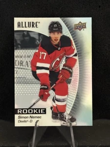 2023-24 Upper Deck Allure #123 Simon Nemec novato New Jersey Devils radiocontrol - Imagen 1 de 1