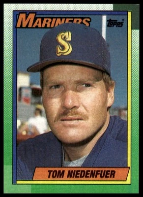 1990 Topps #306 Tom Niedenfuer - Image 1 of 2