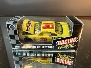 Johnny Benson #30 Pennzoil Rookie 1996 Pontiac Grand Prix 1:64 RCCA 10,000 Made - Picture 1 of 2