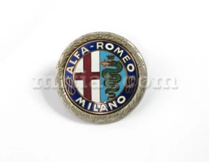 Alfa Romeo Milano 62 mm emblema metálico nuevo - Imagen 1 de 1