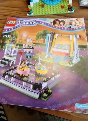 LEGO FRIENDS: Amusement Park Bumper Cars (41133) with instructions - Image 1 of 4