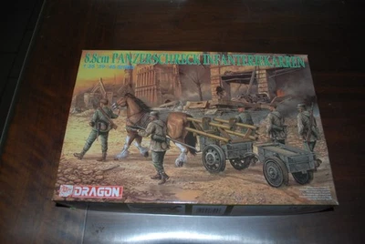 1/35 Dragon 6104 8.8cm Panzerschreck Infanteriekarren mit Pferd und Figuren - Bild 1 von 2