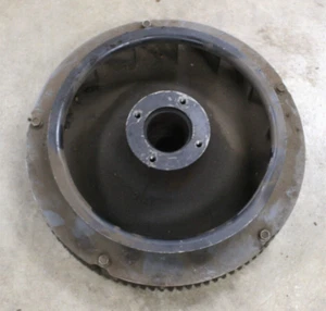 ONAN B43 B48 B48G JOHN DEERE 316 318 FLYWHEEL 170-3714 - SHELF F - Picture 1 of 5