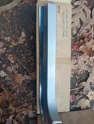 Новый из старых запасов 1965 OldsMobile Delta 88 молдинг решетки - Изображение 1 из 4