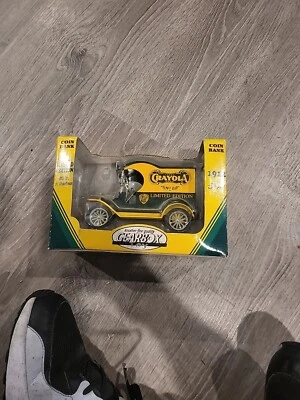 CARRO DE REPARTO CRAYOLA BANCO DE MONEDAS EDICIÓN LIMITADA #3 EN UNA SERIE 1912 FORD Foto 1 de 4