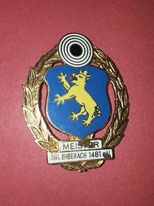 R* ALEMANIA SHOOTING MEISTER PIN INSIGNIA SGi. BIBERACH 1481 e.V. Detalles en muy buen estado/xf - Imagen 1 de 2
