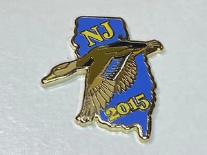 Old Vintage Ducks Unlimited DU Jacket Lapel Pin Badge Tack New Jersey 2015 NJ - Picture 1 of 2