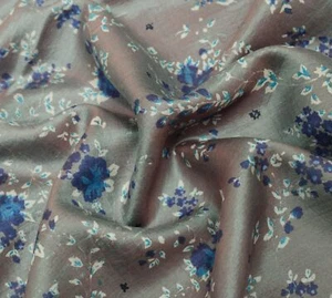 Sushila Vintage grau Scrap Sari 100 % reine Seide bedruckt Blumen Handarbeit Sari Stoff - Bild 1 von 10