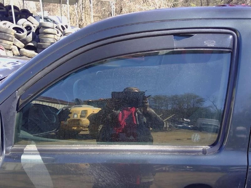 05-15 Toyota Tacoma cabina de acceso puerta delantera vidrio lado del conductor izquierdo OEM 6810204102 Foto 1 de 1