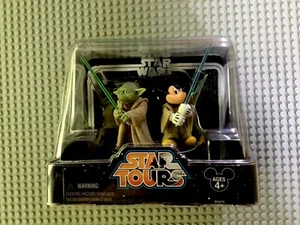 Star Wars Star Tours Yoda and Jedi Mickey Mouse Disney Parks Toy Exclusive NIB - Picture 1 of 9