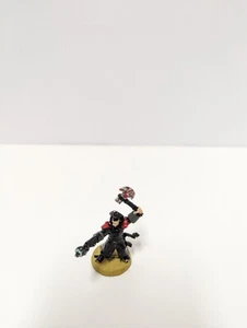 Warhammer 40k Astra Militarum Guardia Imperial Comisario Comisario con Hacha Hacha - Imagen 1 de 2