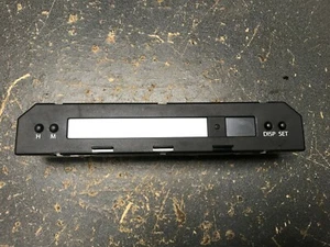 07 - 12 Suzuki SX4 clock ambient temperature display (TESTED) 34600-80j20 - Picture 1 of 4