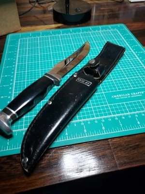 CASE XX 223-6 FIXED BLADE HUNTING KNIFE WITH SHEATH VERY GOOD CONDITION, YR 1968 - Image 1 of 4