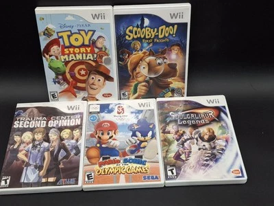 Lote de 5 juegos Nintendo Wii (Toy Story Mania, Scooby Doo Mario & Sonic Olympics) Foto 1 de 4