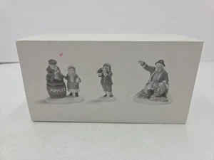 Dept 56 New England Il vecchio e il mare MPN 56553 - Foto 1 di 24