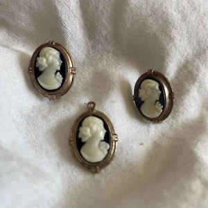Vintage Cameo Earrings And Charm Set. Black and White. Jewlery - Picture 1 of 5