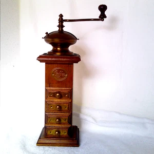 Holz Kaffeemühle Vintage Handmühle groß manuell Sammlerstück Turmmühle Sammler - Bild 1 von 15