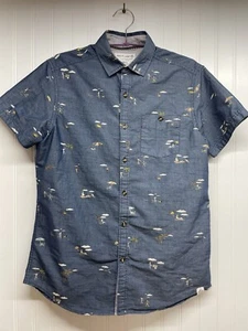 Free Planet Shirt Mens Small Blue Button Up Short Sleeve Vacation Logos Casual - Picture 1 of 5