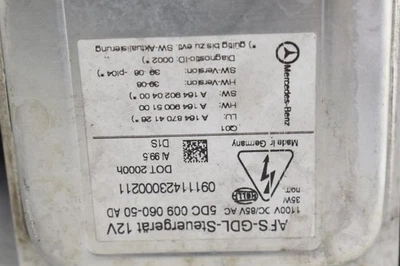 Conjunto de faros de pasajero derecho Mercedes ML320 2010 fabricante de equipos originales usados, pestaña rota Foto 1 de 4