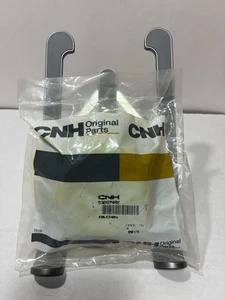Cubierta de tapa de radiador CNH genuina OEM NOS 532674R2 - Imagen 1 de 3