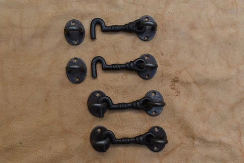 4pcs Vintage Hook and Eye Gate Door Latch Cast Iron Cupboard Latch window latch Cover