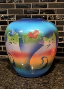 Jarrón vintage Judith Stiles gato arco iris corazón arte cerámica firmado multicolor 5,5" - Imagen 1 de 6