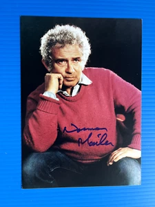 NORMAN MAILER - BEST SELLING AUTHOR - EXCELLENT SIGNED PHOTOGRAPH - Picture 1 of 1