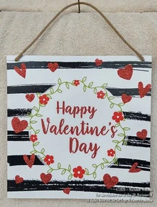 NEW VALENTINE'S DAY WALL DOOR HANGING " HAPPY VALENTINES DAY" HEARTS & FLOWERS - Picture 1 of 1