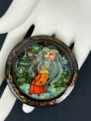 Vintage Black Lacquer Hand Paint Russian Round Pin Brooch Bearded Old Man Woman - Image 1 of 4