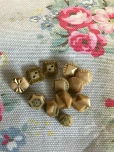 12 botones de vidrio vintage pequeños/demi - diseños de mezcla - Imagen 1 de 4