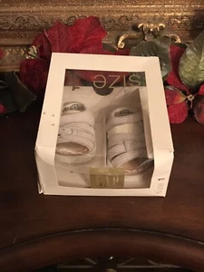 BABY GAP CLASSIC SANDAL SHOES WHITE SIZE 1 W/BOX - Picture 1 of 7
