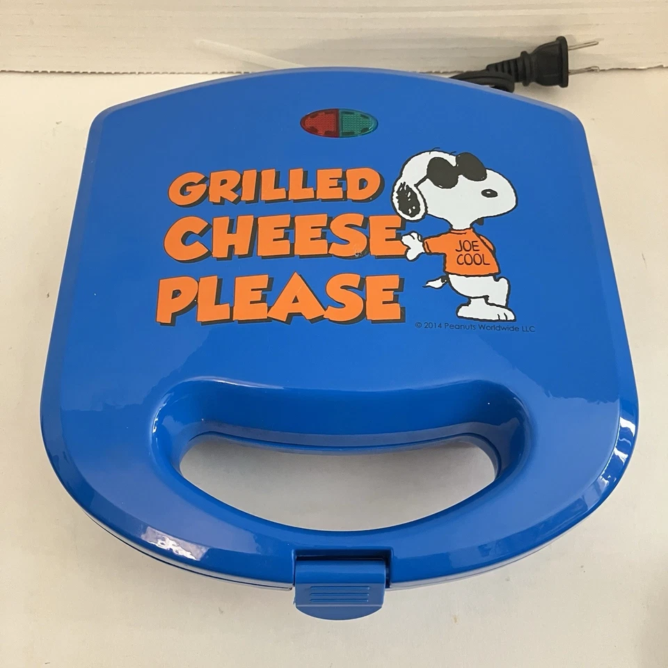 Sandwichera Panini Queso a la Parrilla Peanuts Snoopy Original Foto 1 de 4