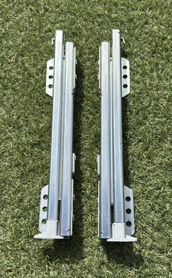 Rieles deslizantes para plato ref-tor KitchenAid W10843722 W10814862 de Md# KRFC704FPS00 Foto 1 de 4