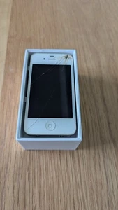 iPhone 4 White Working But Cracked Screen - Spares or Repair - Picture 1 of 3