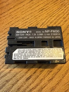 Batteria originale Sony NP-FM30 InfoLithium serie M 7,2V 5,0Wh - Foto 1 di 2