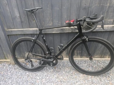 Factor 02 Ultegra Di2, new ultegra Di2 comes with carbon and alloy wheels  - Image 1 of 4