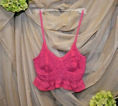 Bralette de encaje rosa Free People, Intimately. Tallas: XS, S, M, L Foto 1 de 3