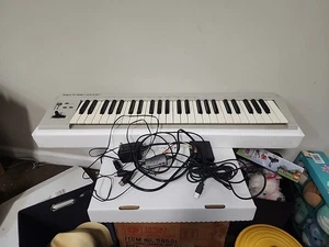 Roland PC-200 MK II Midi Keyboard Controller Tested & Works W/ Accessories - Picture 1 of 9